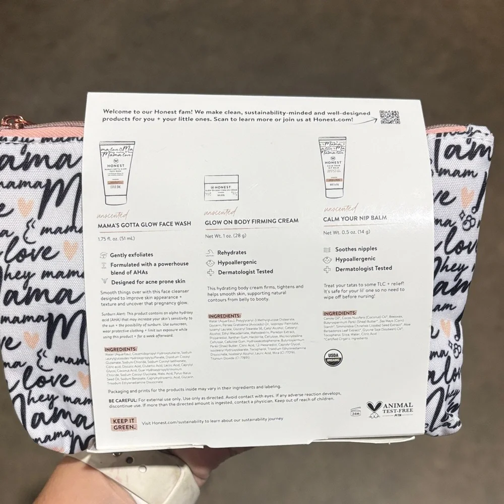 Honest Beauty New Mama Care Essentials Set with Printed Pouch